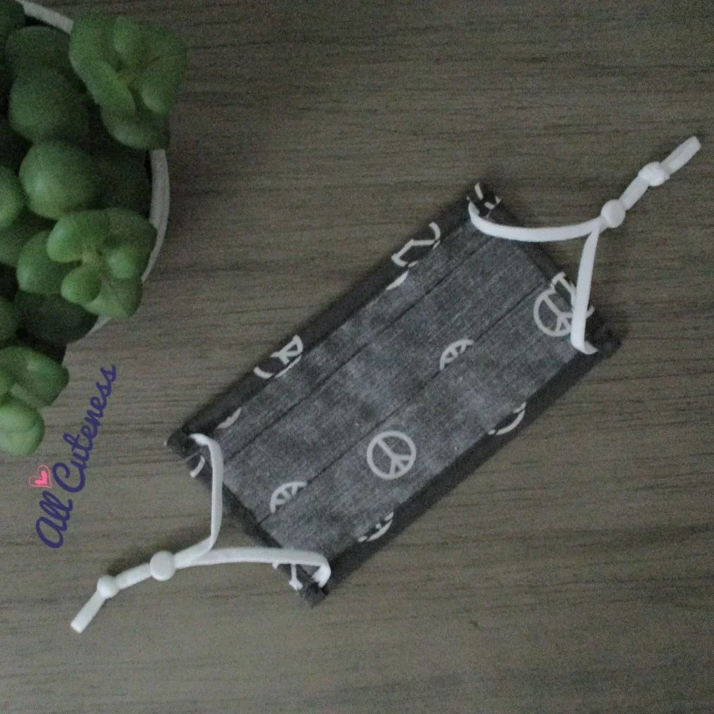 Kids Cotton Face Mask (NWOT)